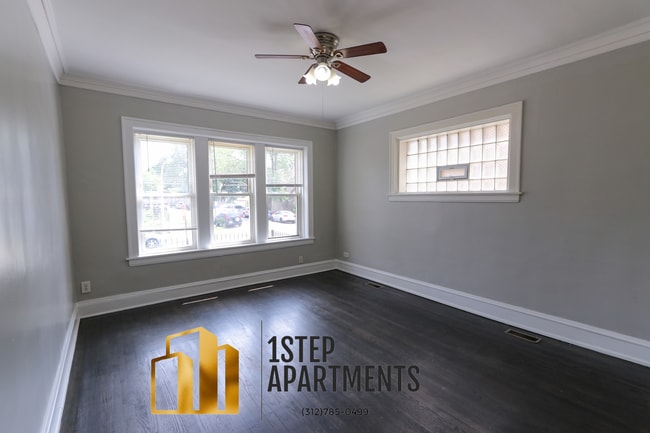 1400 N Harding Ave unit 2, Chicago, IL 60651 - photo 5