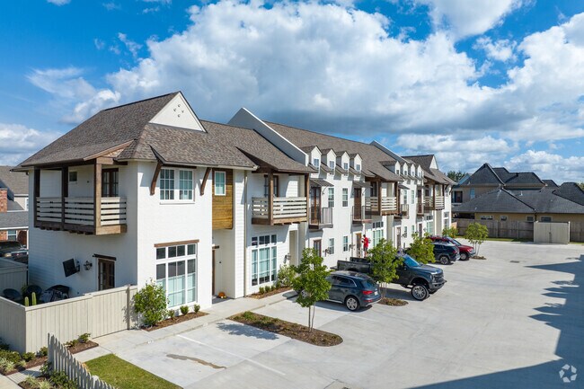 Spanish-style townhomes are part of River Ranch’s architecture in Lafayette.