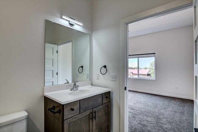 1152 N Hillcrest Pkwy unit 202, Altoona, WI 54720 - photo 6