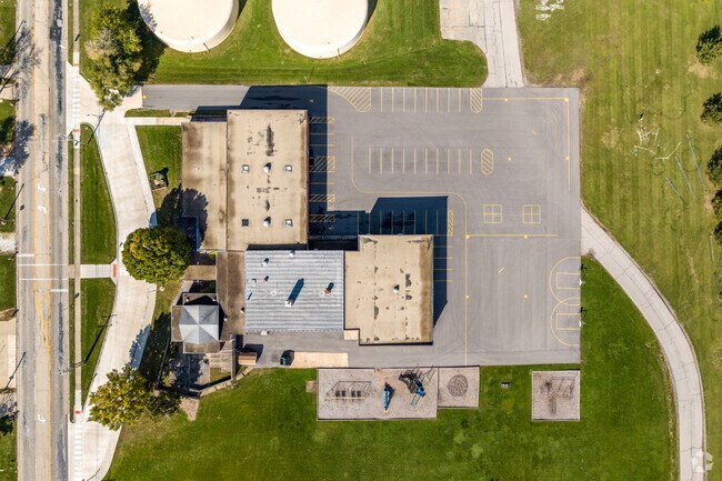 Lincoln Elementary School has a long history of serving the Peoria community.