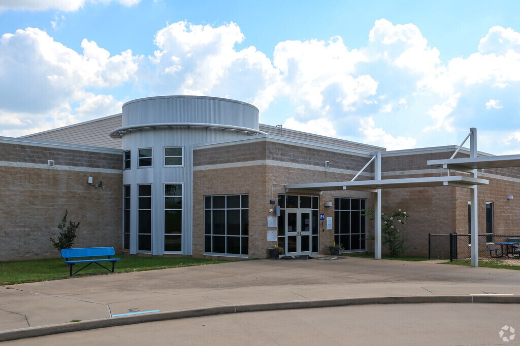 Our staff at Frankston Elementary believes that meaningful work engages students in learning.