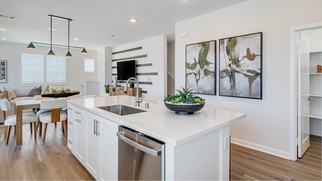 2572 E Hyde Paseo, Ontario, CA 91762 - photo 5