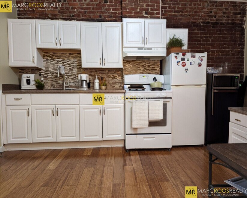 149 Meridian St unit 4, Boston, MA 02128 - photo 1