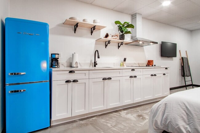 1020 16th St NW unit ID1037707P, Washington, DC 20036 - photo 6