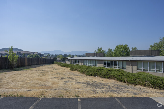 Lone Pine Elementary has a wonderful campus for its students.