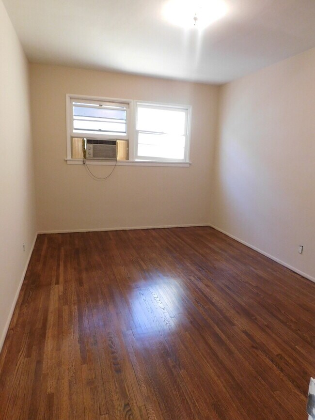 1700 W Victory Blvd unit 1702 F, Burbank, CA 91506 - photo 6