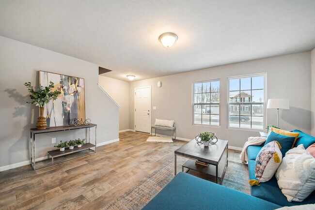 731 Lone Oak Way unit 36503345, Tecumseh, MI 49286 - photo 2