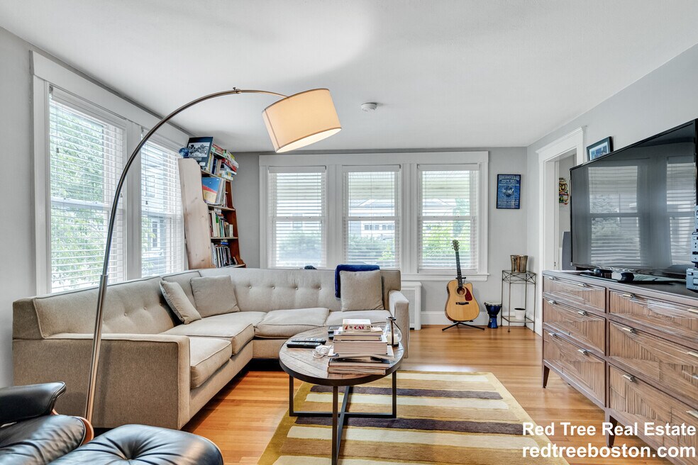 9 Keefe Ave unit 1, Newton Upper Falls, MA 02464 - photo 1