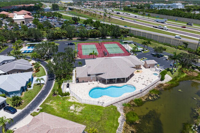 Corkscrew Woodlands has several amenities including a swimming pool and tennis courts.