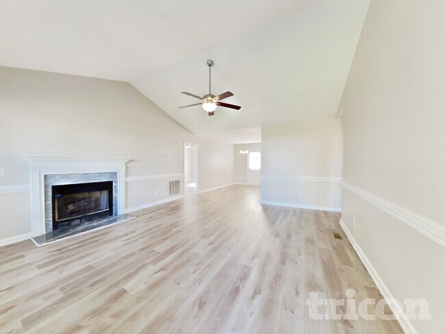 112 Glengariff Ln, Clayton, NC 27520 - photo 3