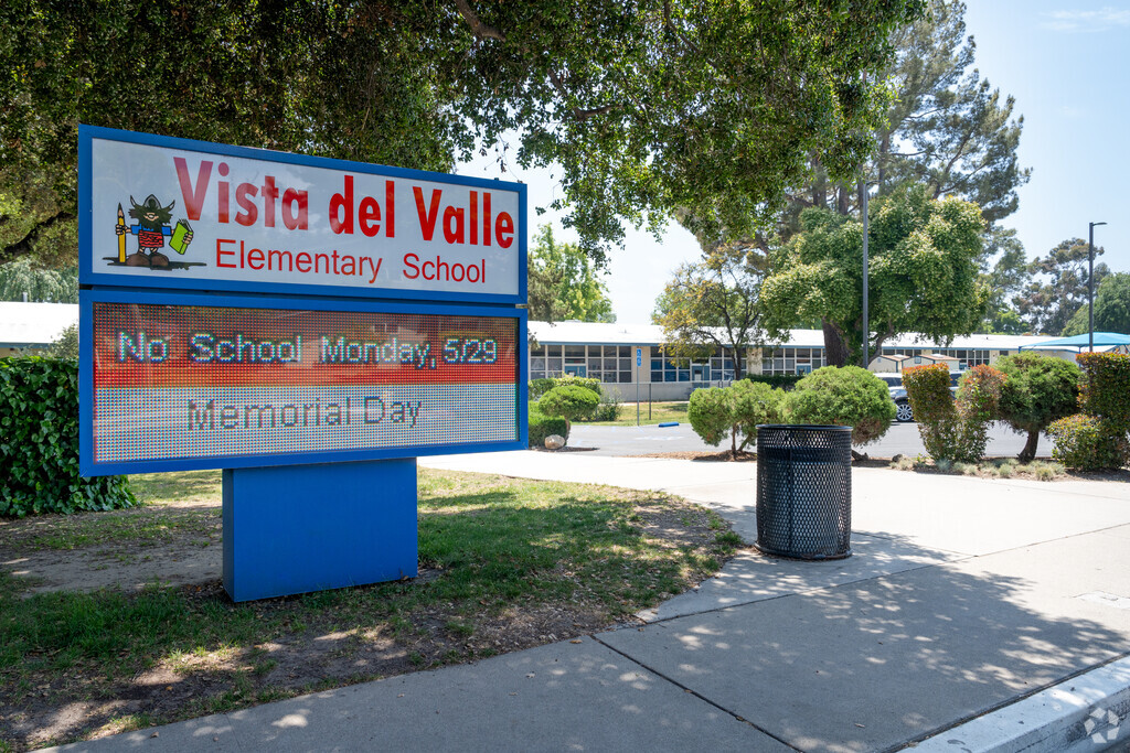 Vista Del Valle Elementary School in Claremont.