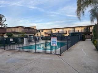 1315 Magnolia Ave unit 4, Gardena, CA 90247 - photo 3