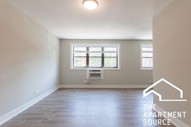 529 W Surf St unit 502, Chicago, IL 60657 - photo 4