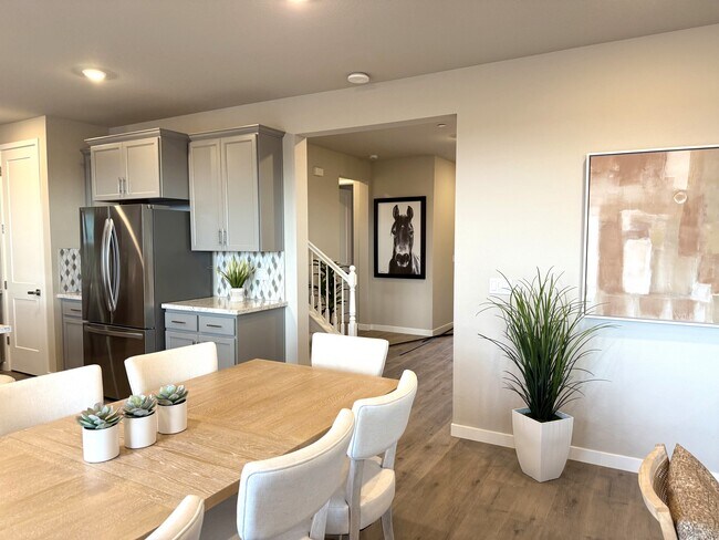 1347 Winterhart St, Galt, CA 95632 - photo 6