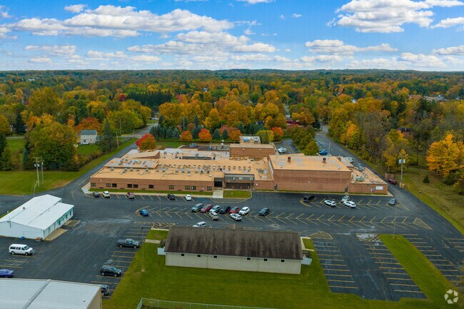 The Riverside Intermediate School has a B- rating with Niche.