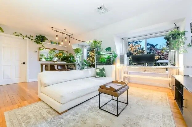 332 Jamaicaway unit 404, Jamaica Plain, MA 02130 - photo 3