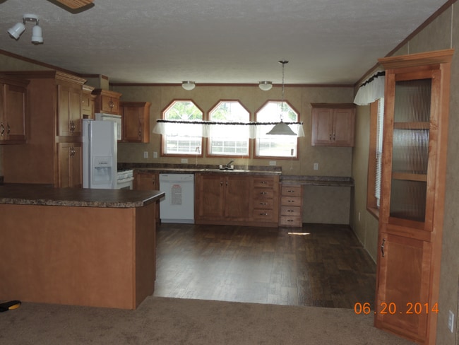 203 2nd St S, Froid, MT 59226 - photo 2