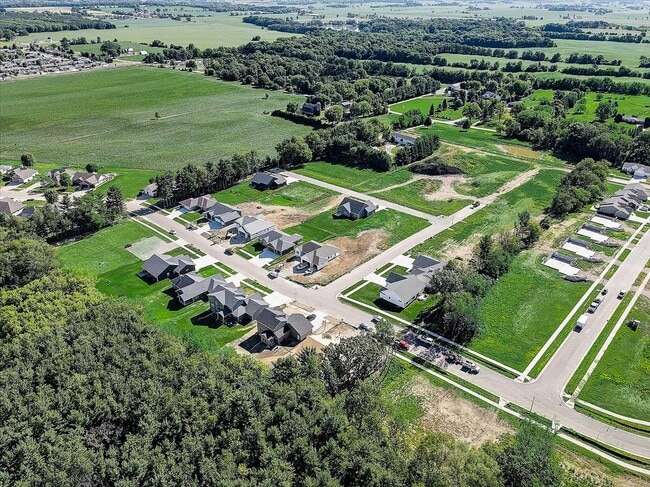 06-Emerald Dr-006.jpg