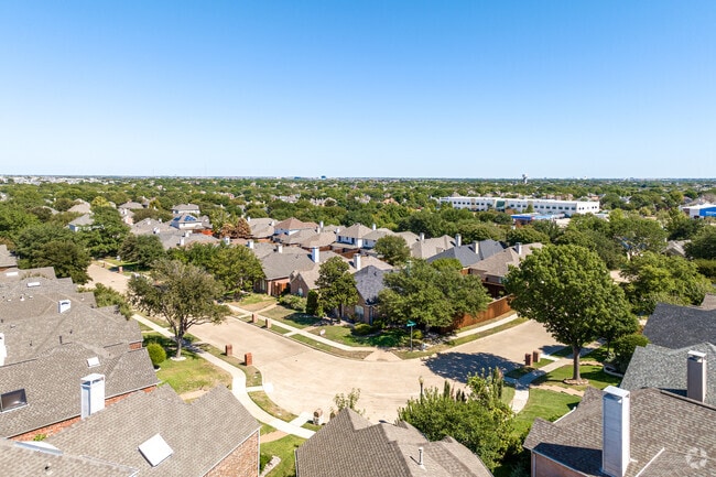 For its suburban amenities and top-notch public schools, Spring Ridge makes the grade.