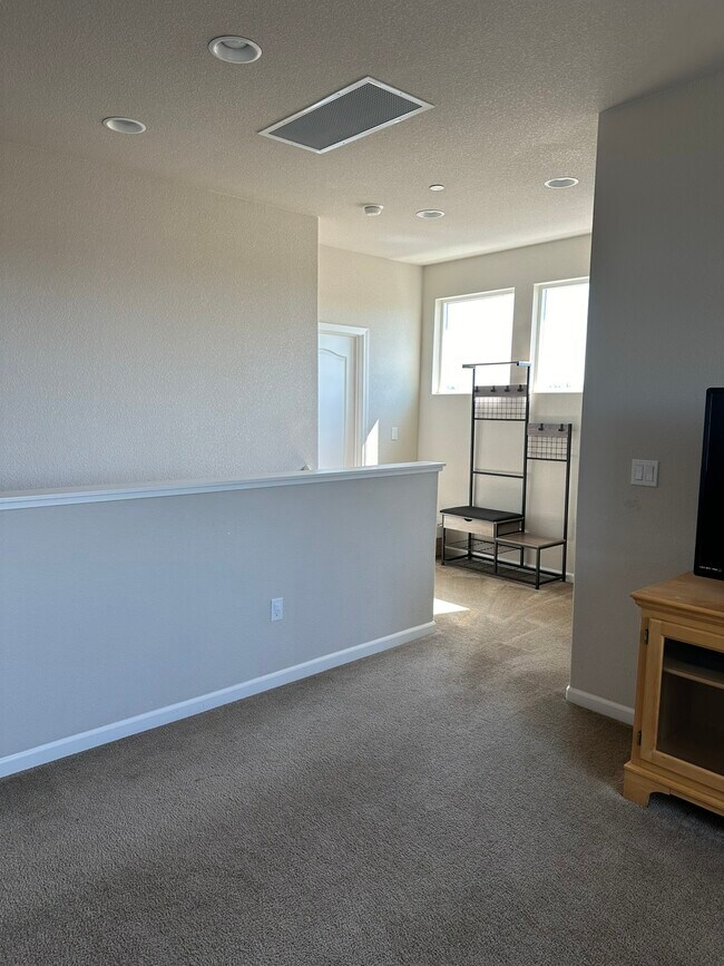 814 Bogdanich Pkwy, Patterson, CA 95363 - photo 7