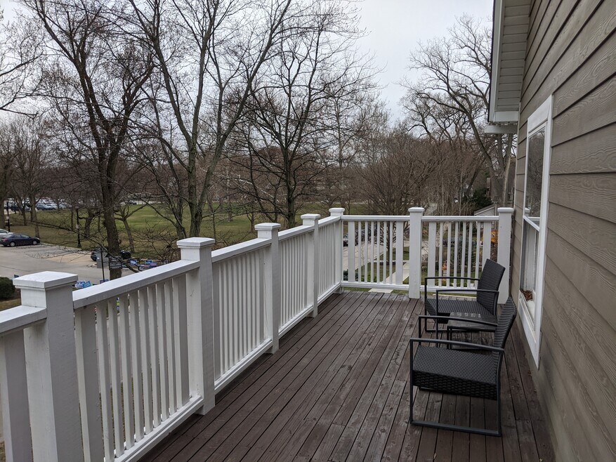 1121 Leonard Place unit 2, Evanston, IL 60201 - photo 1