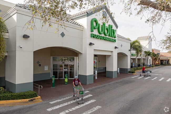 A convenient Publix supermarket is available inside Jupiter Island.