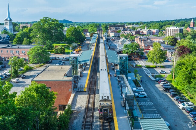 Residents of North Main can easily commute inbound or outbound via the Lowell Line at the Winchester Center Station.