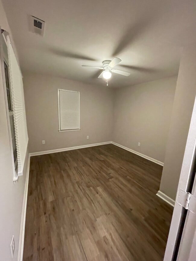 Formal Living/1stBedroo(main floor)
