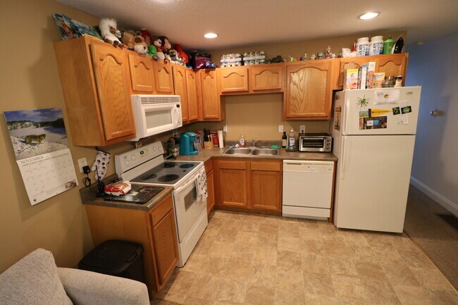 1211 Grants Dr unit 1107, Morgantown, WV 26505 - photo 4