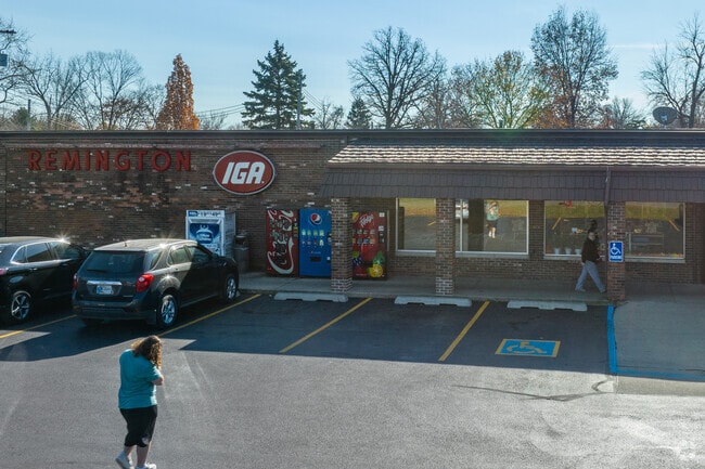 For everyday grocery needs IGA is conveniently located in Remington in Carpenter.