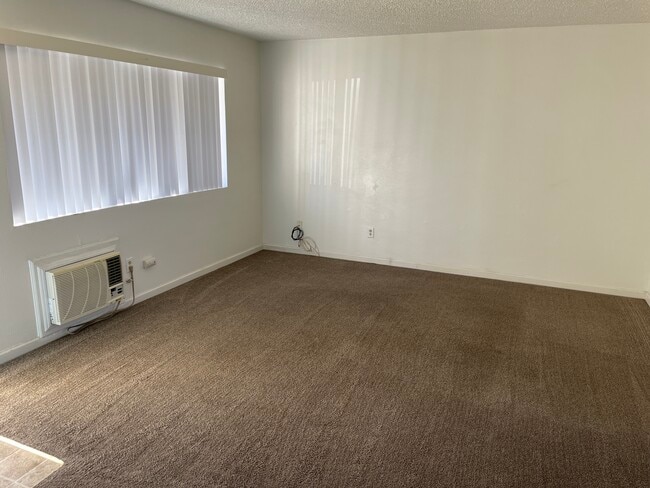 485 Mill St unit 1, Willits, CA 95490 - photo 3