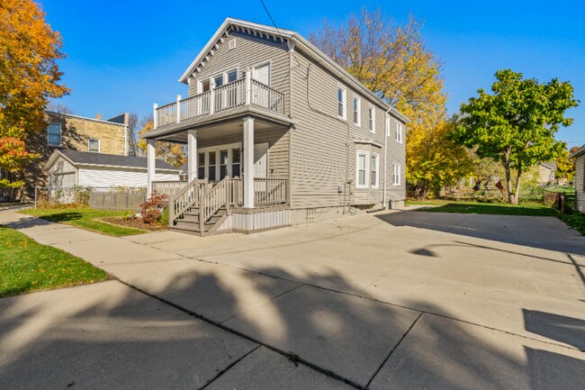 2138 N Hubbard St unit 2138A, Milwaukee, WI 53212 - photo 2