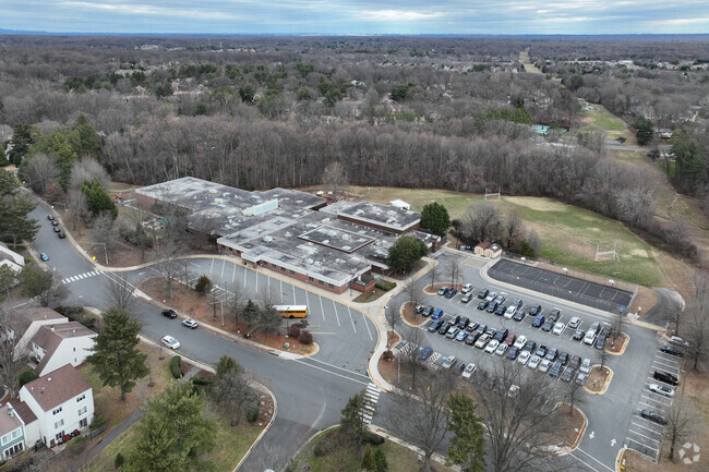 Forest Edge Elementary School serves students in Fairfaix County, VA.