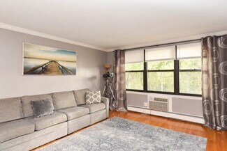 1600 W Jarvis Ave Unit G06C, Chicago, IL 60626