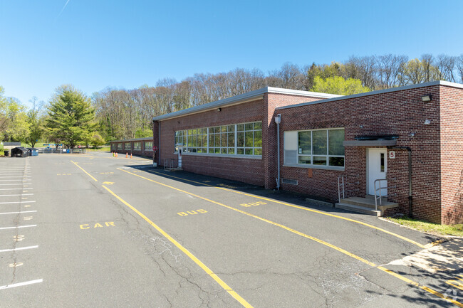 Middletown Village Elementary School provides a safe and academically enriching environment