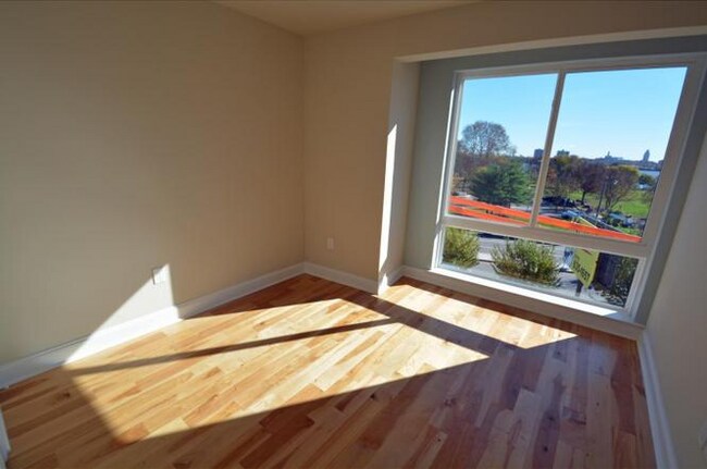 327 E Allen St unit 3, Philadelphia, PA 19125 - photo 5