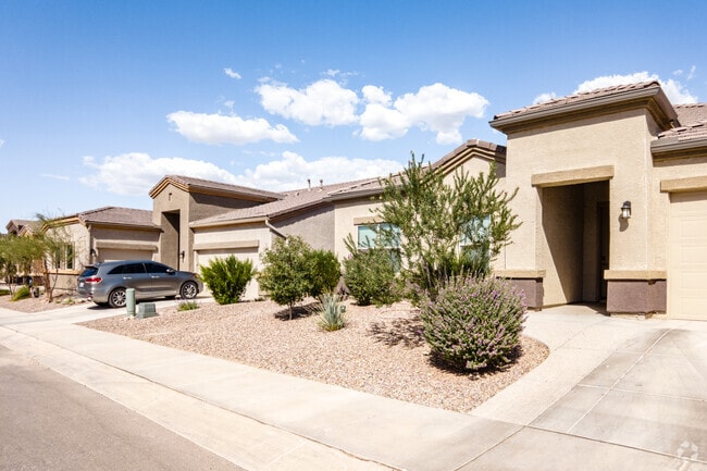 Gravel yards are a part of the southwest vibe of Saguaro Bloom,