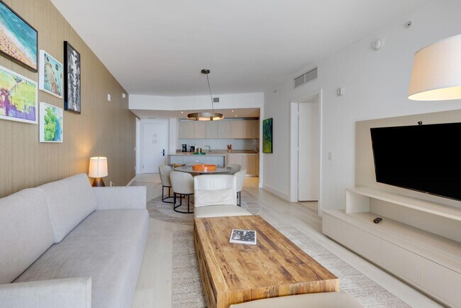 3101 E Hallandale Beach Blvd unit FL18-ID1049812P, Hallandale Beach, FL 33009 - photo 2