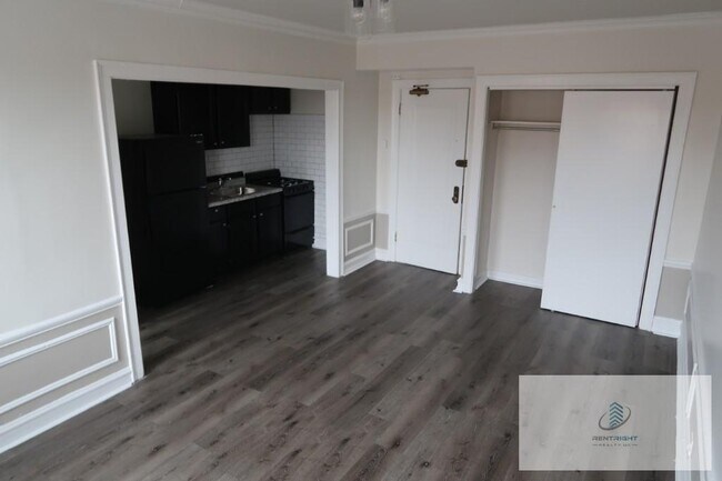 5301 N Ashland Ave unit 109, Chicago, IL 60640 - photo 3