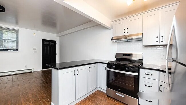 1319 Gates Ave unit 1319 Gates Ave, Brooklyn, NY 11221 - photo 3