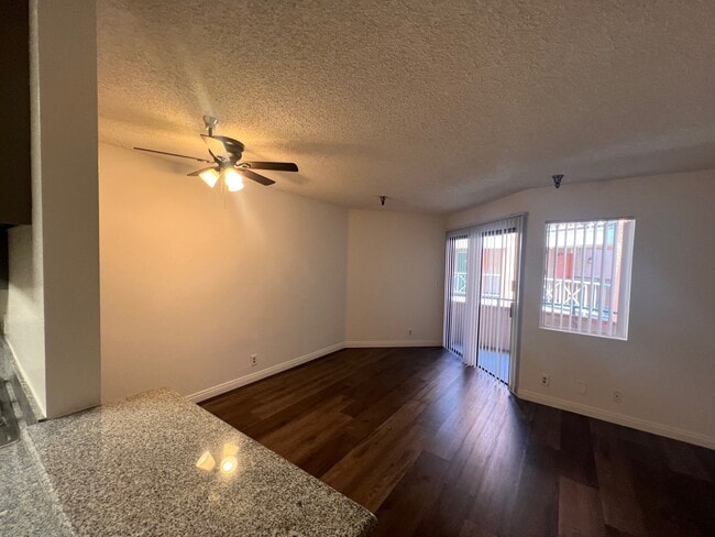 1791 Sycamore Ave N unit 304, Los Angeles, CA 90028 - photo 6