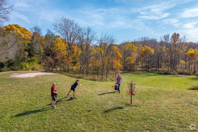 Triangle Sports Area hosts disc golf and winter skiing near I-43.