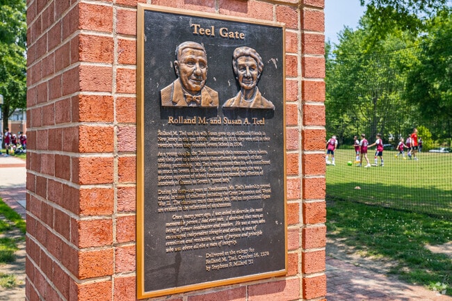 For more than five decades, Teel served as headmaster of Severn School.