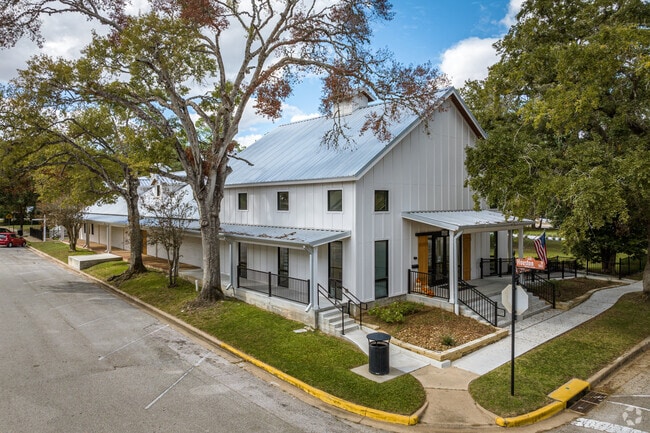 Fort Bend Museum off Jackson Street offers an educational look at the history of Richmond.
