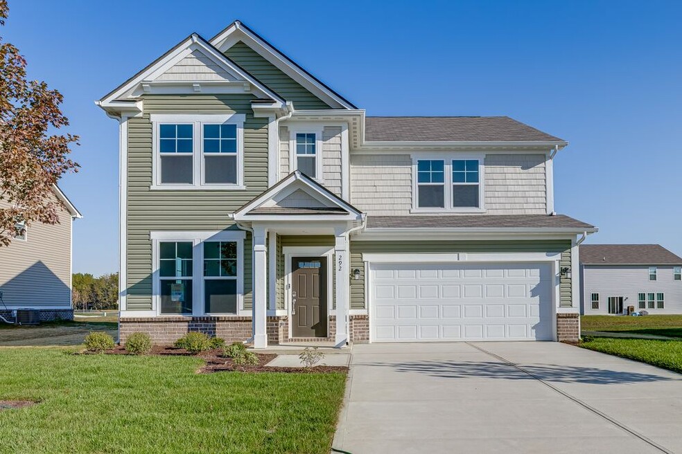 292 Commodore Dr, Pittsboro, IN 46167 - photo 1