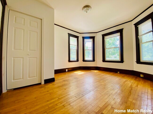 39 Michigan Ave unit 1, Somerville, MA 02145 - photo 3