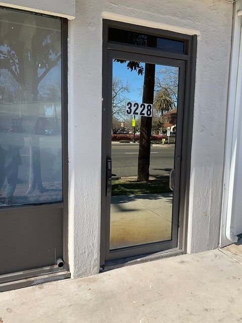 3228 Broadway unit A, Sacramento, CA 95817 - photo 5