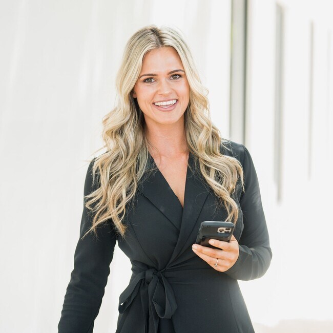 Agent Photo