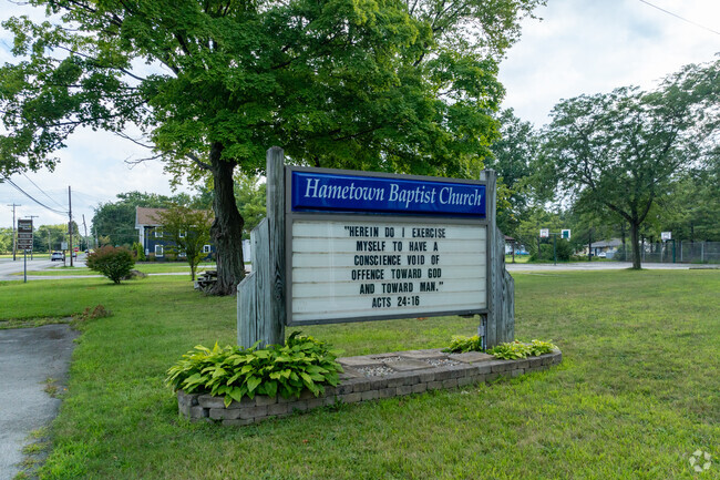 Children can easily walk or bike to 
Hametown Christian Academy.