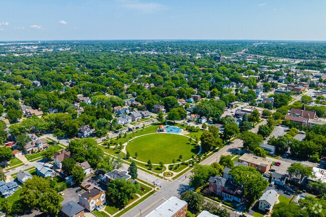 Blackhawk offers quaint living, while still providing quick access to downtown Aurora.